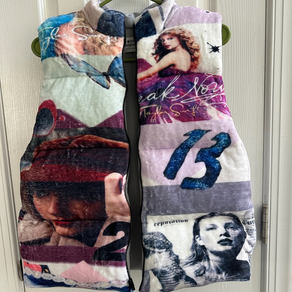 Custom made Taylor Swift puffer vest. Fit S/M. Made from official TS blanket